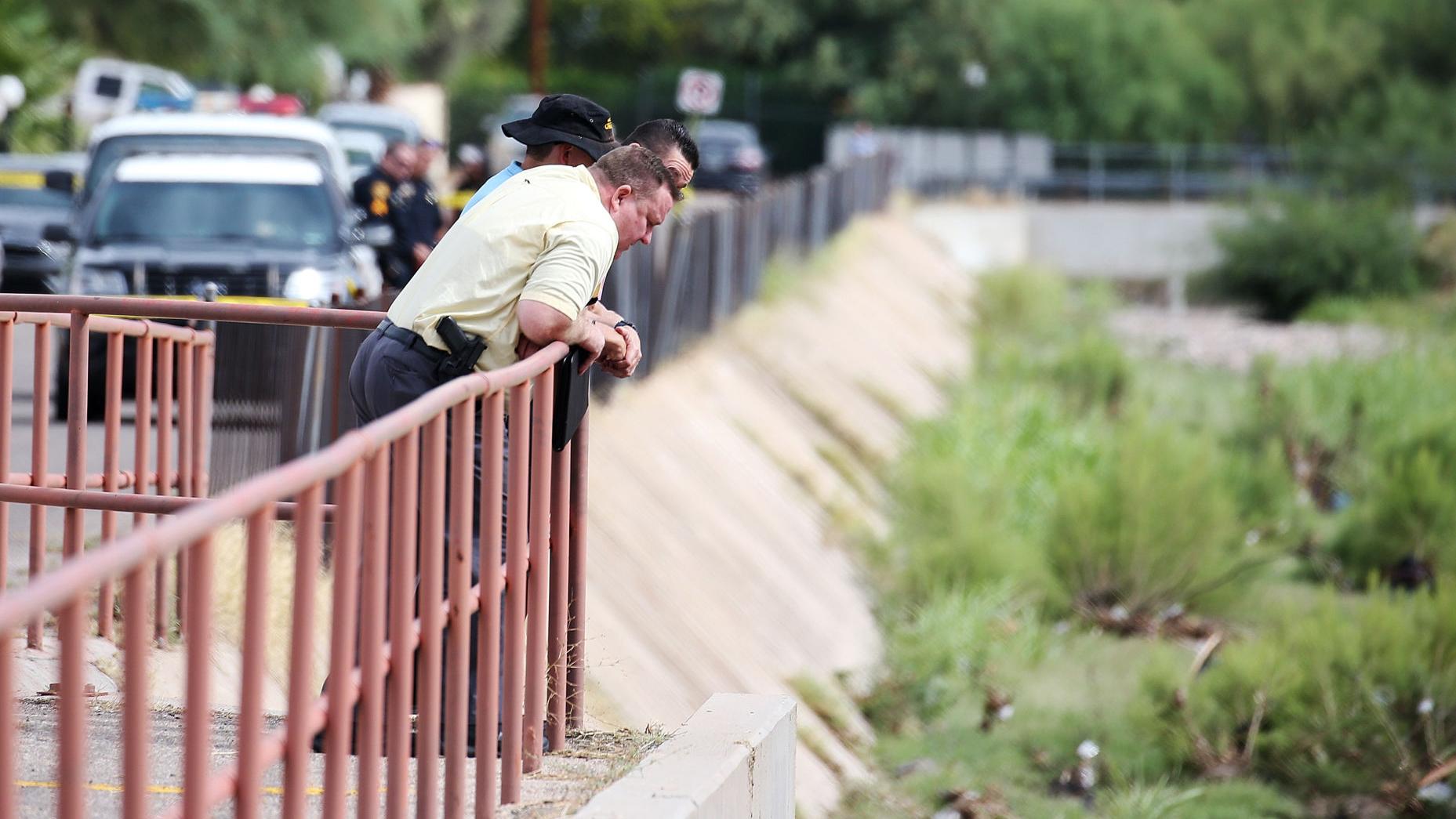 Bicyclist finds woman's body in Tucson wash